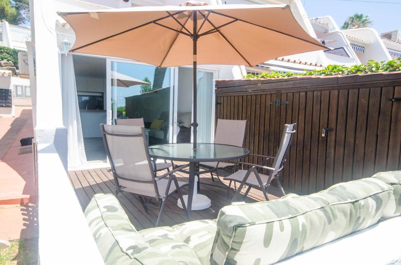 Apartment Seghers- Seaside Charm By The Beach Estepona Exterior photo